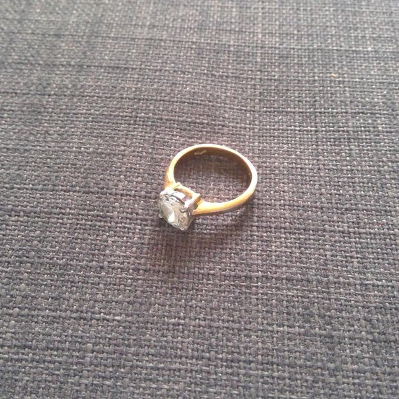 🔥💲Gold plated ring with white stone